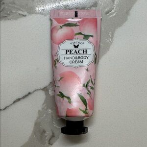 🌸5/$25🌸 Viscoo peach hand & body cream